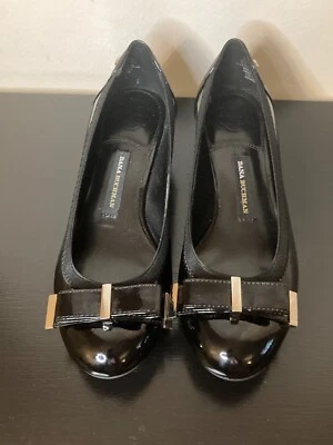 Tacones delanteros con lazo charol negro para mujer Dana Buchman - talla 7M - tacón de 1,25" Foto 1 de 4