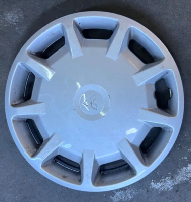 #57567 99-00 MITSUBISHI Mirage cubierta de rueda pieza usada # MR369028 Foto 1 de 3