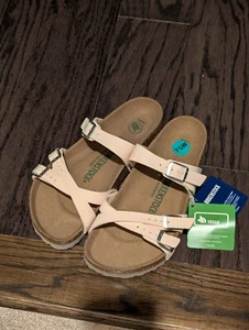 Birkinstock Embossed - Shiny Light Rose (Größe 7,5) Brandneu - Bild 1 von 2