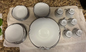 Style House Fine China Embassy - Whole Set - Picture 1 of 4