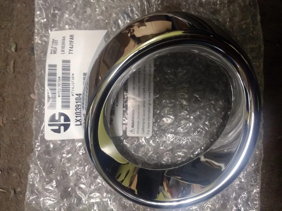 LX1039104 FAROL DE NEBLINA MOLDAGEM CROMADA DIREITA PARA 2013 - 2015 LEXUS ES350 - Imagem 1 de 1