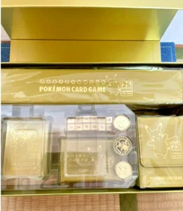 Pokémon 25 Aniversario Caja Dorada sin Tarjetas y Paquetes Promocionales Estuche Manga Japonés - Imagen 1 de 5
