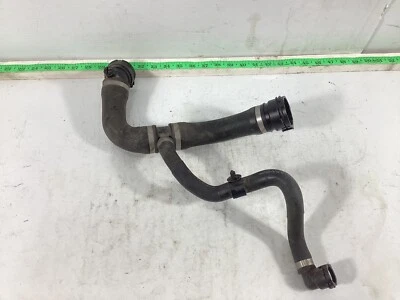 2012 - 2016 宝马 328i F30 顶部上部冷却水散热器软管原始设备制造商。 — 第 1/4 张图片