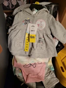 NEW DISNEY BABY BOY & GIRL 5 PIECE LAYETTE SET! MULTI PIECE SET! VARIETY - Picture 1 of 2