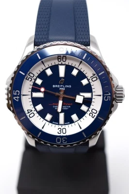 Breitling Superocean automático (azul/blanco) — con correa de goma Foto 1 de 4