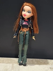 Bratz Twin Doll Dressed 2001 Vintage Collectible Figure Toy - Picture 1 of 7