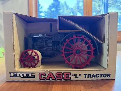 ERTL Vintage 1987 Case "L" Farm Tractor - Image 1 of 4