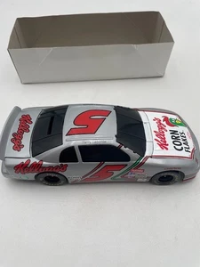 Terry Labonte #5 Kellogg's/IRON MAN Martinsville 1:24 Bank 1 of 10000 - Picture 1 of 9