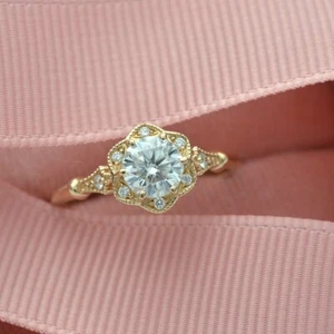 0.65ct moissanite round cut bridal set - Picture 1 of 6