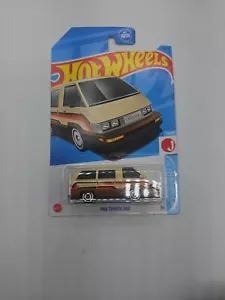 Toyota Van HW J-IMPORTS 2023 Hot Wheels 1986 variante color crema 6/10 - Imagen 1 de 8