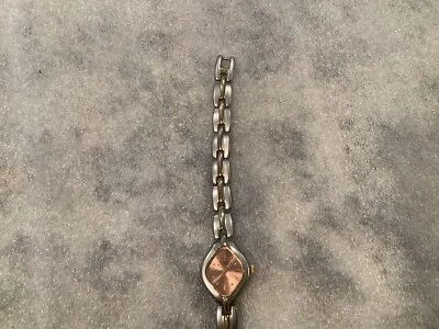 GUCCI Quartz Women's Watch Vintage Pink Face Silver Tone - Image 1 of 4