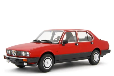 LAUDORACING-MODELS 1:18 Alfetta 2.0i Quadrifoglio Oro 1983-84 LM171C - Immagine 1 di 4