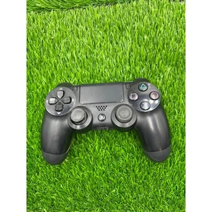 Sony PlayStation 4 PS4 DualShock 4 Wireless Controller Black Authentic OEM - Picture 1 of 3
