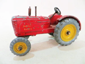 DINKY 300 'MASSEY HARRIS FARM TRACTOR. ORIGINAL. VINTAGE - Picture 1 of 5