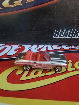 Hot Wheels 2008 Target Super Chromes 10 Car Tin Set Exclusive '70 Chevelle Conv. - Image 1 of 4