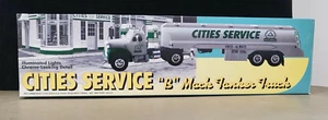Cities Service Camion cisterna "B" Mack - Foto 1 di 5