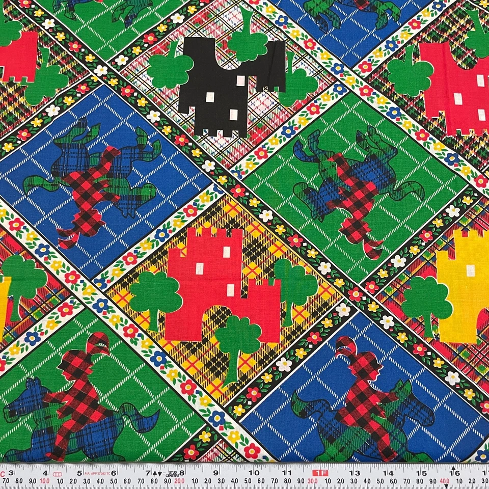 Tela de mezcla de algodón florales a cuadros castillos caballos vintage por media yarda Foto 1 de 2