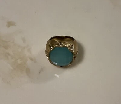 ANILLO DE CÓCTEL RIVKA FRIEDMAN CUARCITA AZUL CARIBEÑO REVESTIDO DE ORO 18K TALLA aprox. 8 Foto 1 de 4