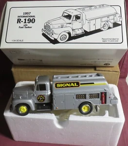 SIGNAL GASOLINE, 1/34 FIRST GEAR 1957 INTL R-190 FUEL TANKER, NIB, 29-1128 - Picture 1 of 2