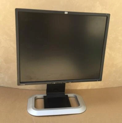 HP LP1965 19" LCD Monitor - Image 1 of 4