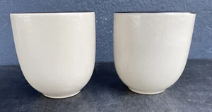 Stoneware Pair Japanese Tea or Saki Cups Oyster With Black Rims Sleek Modern - Picture 1 of 4