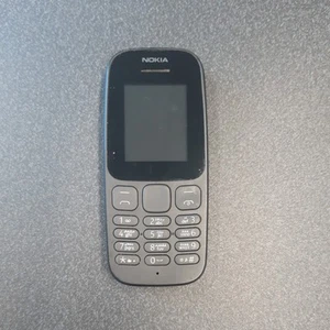 ORIGINAL Nokia 105 TA-1010 Black Unlocked 4MB 1.8" Mobile Phone - Afbeelding 1 van 1