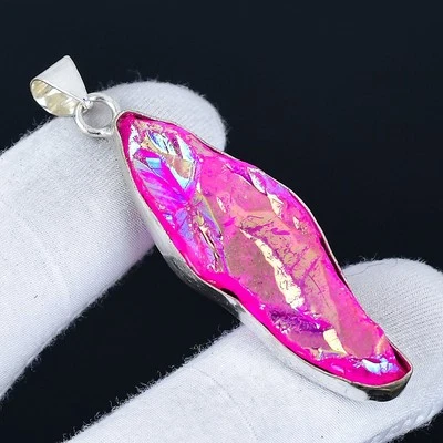 Colgante hecho a mano de cuarzo rosa titanio chapado en plata 925 de 2,4" Foto 1 de 3