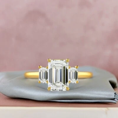 Diamond Engagement Ring 4.50 Ct Emerald Cut IGI Lab Created 18k Yellow Gold Band - Image 1 of 4