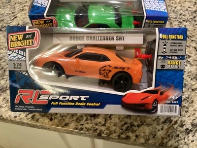 Nuevo Dodge Challenger SRT NARANJA deportivo radiocontrol brillante 1:24 - plástico Foto 1 de 4