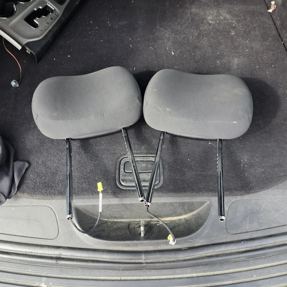 2011-2018 Jeep Grand Cherokee Front Gray Cloth Active Headrest Left Right OEM - Imagem 1 de 4