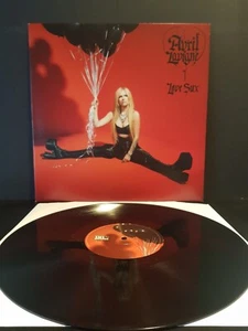 Avril Lavigne - Love Sux - Black Vinyl Edition mit Poster - Bild 1 von 3