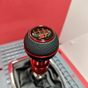 RED LEATHER 6SP SHIFT GEAR KNOB for FOCUS MK1 MK2 FIESTA ST 2.5 TURBO ST 225 DA - Afbeelding 1 van 7