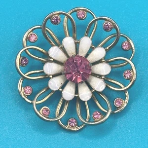 Coro Flower Brooch Pin Gold Tone Pink Rhinestone Enamel Vintage - Picture 1 of 7