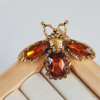 Brown Retro Crystal Bee Gold Brooch Pin - Rhinestone Insect Jewelry Summer Gift - Image 1 of 4