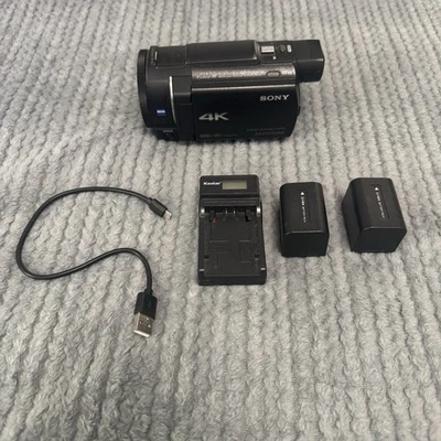 Sony FDR-AX33 Handycam Digital 4K Video Camera Camcorder 20.6MP With Extras - Image 1 of 4