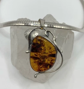 Beautiful Handcrafted Amber Sterling Silver 925 Pendant on 16.5” Omega Necklace - Picture 1 of 9