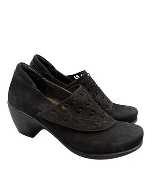 Sapatos de salto bloco corte laser camurça preta tamanho precioso UE 39 EUA 8 Israel - Imagem 1 de 4