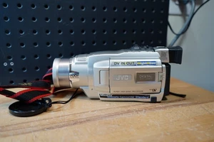 (E) JVC GR-DVL120U MiniDv Mini Dv Camcorder NO Charger - Picture 1 of 6