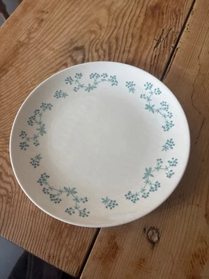 Royal Doulton April Showers Side Plate - Image 1 of 3