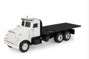 1:64 Collect N Play Peterbilt Flatbed Truck - Picture 1 of 1