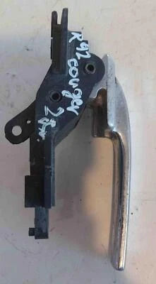 Juego de manijas de puerta interiores cromadas izquierda y derecha Cougar 1992 usado OEM Foto 1 de 4