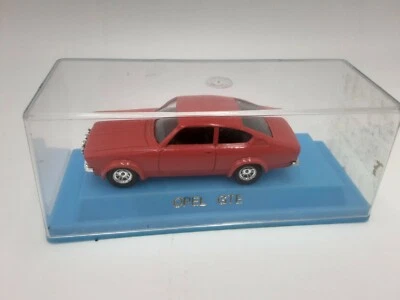 OPEL KADETT GTE Rouge Red Rot par VEREM au 1/43 - Photo 1/2