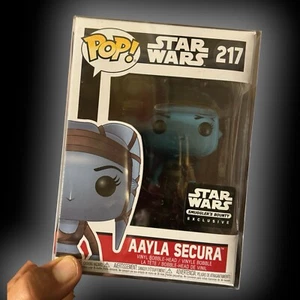 Funko Pop AAYLA SECURA * Star Wars Smuggler's Bounty 217 * NEW AND MINT w case! - Picture 1 of 8
