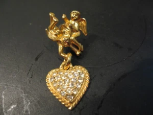Vintage goldfarben Hänger Herz Charm 2 Amor Engel Pin - Bild 1 von 4