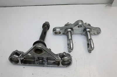 2001 SUZUKI VS800GL INTRUDER (#491) UPPER LOWER TRIPLE TREE CLAMP TOP MOUNT Foto 1 de 4