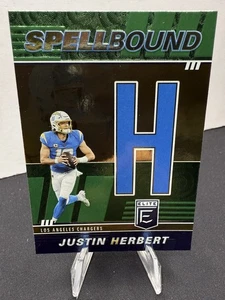💥2022 Panini Donruss Elite Justin Herbert Spellbound Green "H" #SB-JH1 Chargers - Bild 1 von 2