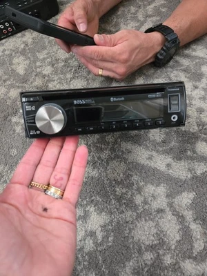 Boss Audio Systems 750brgb - Image 1 of 4