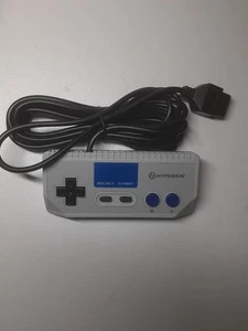 Mando Videojuego Cadet Premium con Cable Nintendo NES - Imagen 1 de 1