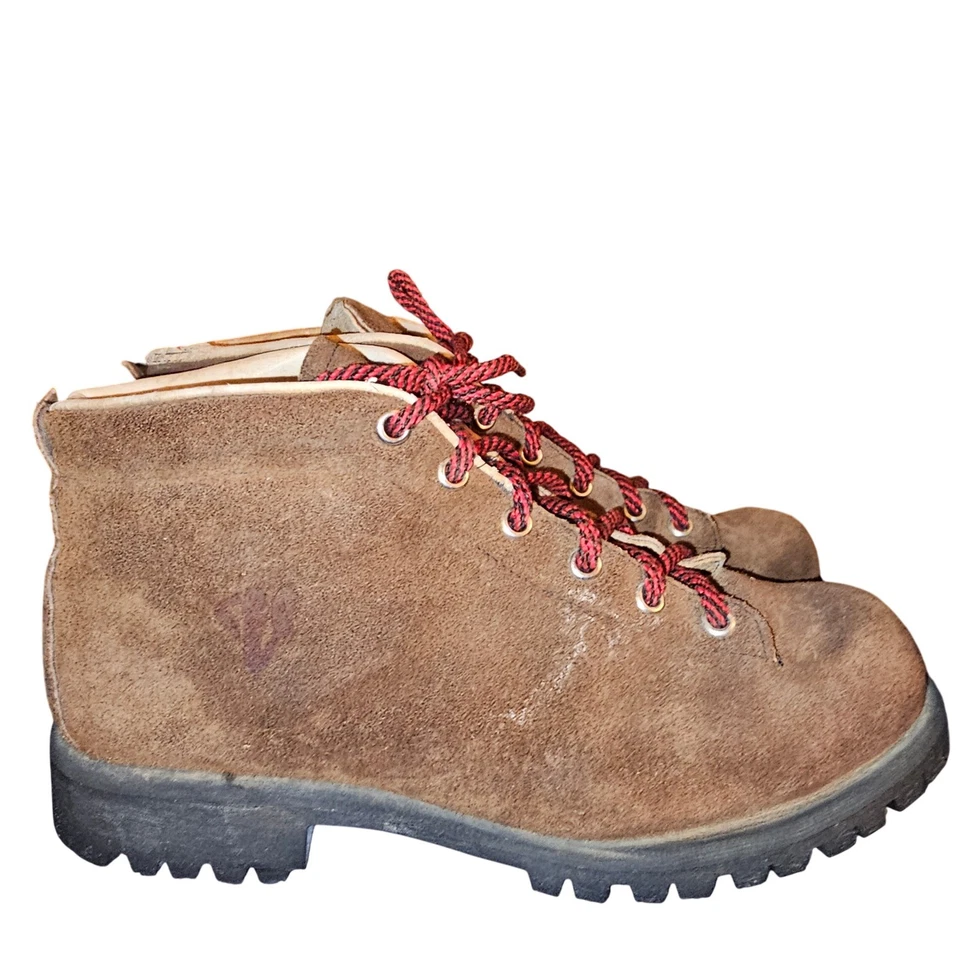 Vintage Vasque Leather Ankle Hiking Mountain Boots Vibram Made in USA Men 8.5 - Image 1 of 4