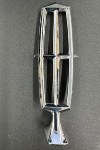 88- 94 Lincoln Continental Hood Ornament Emblem Chrome NEW NOS - Picture 1 of 4